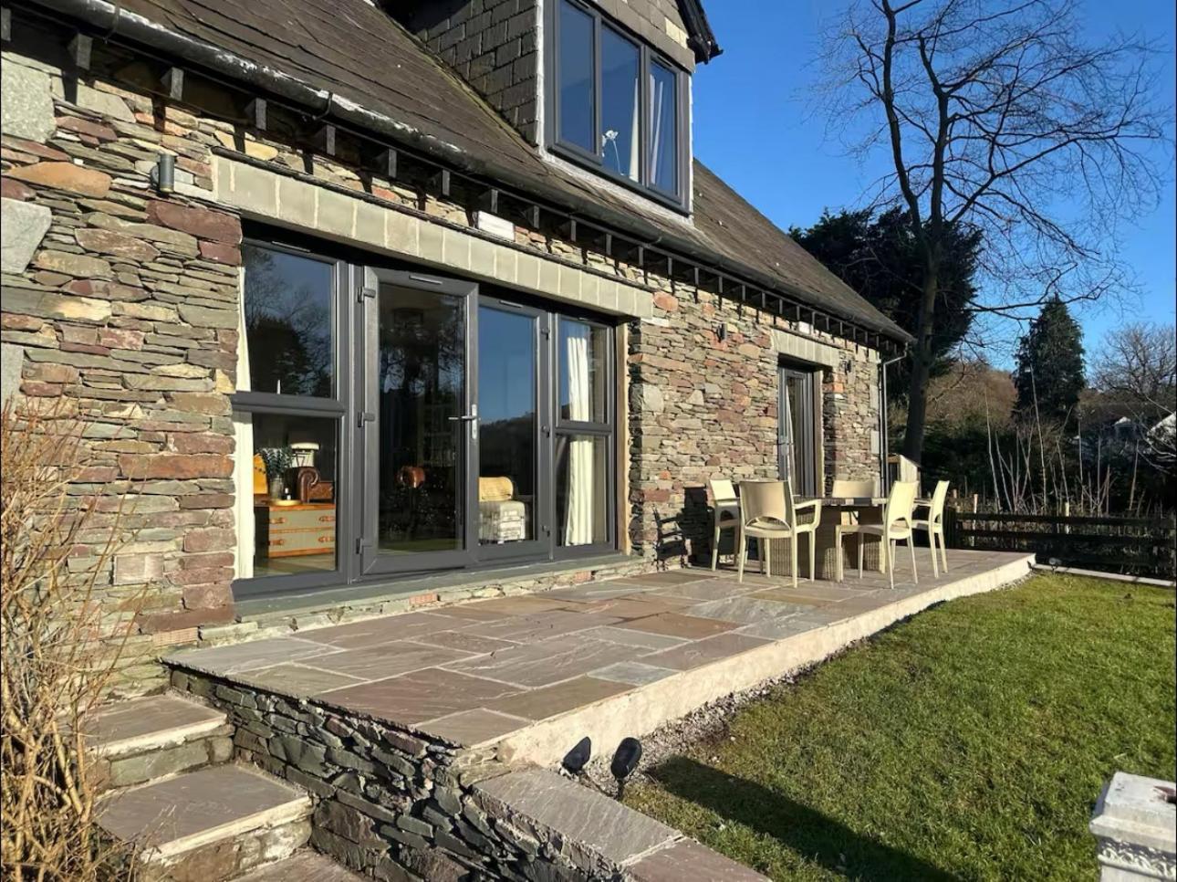 Bridge House & Silver Howe View 3*