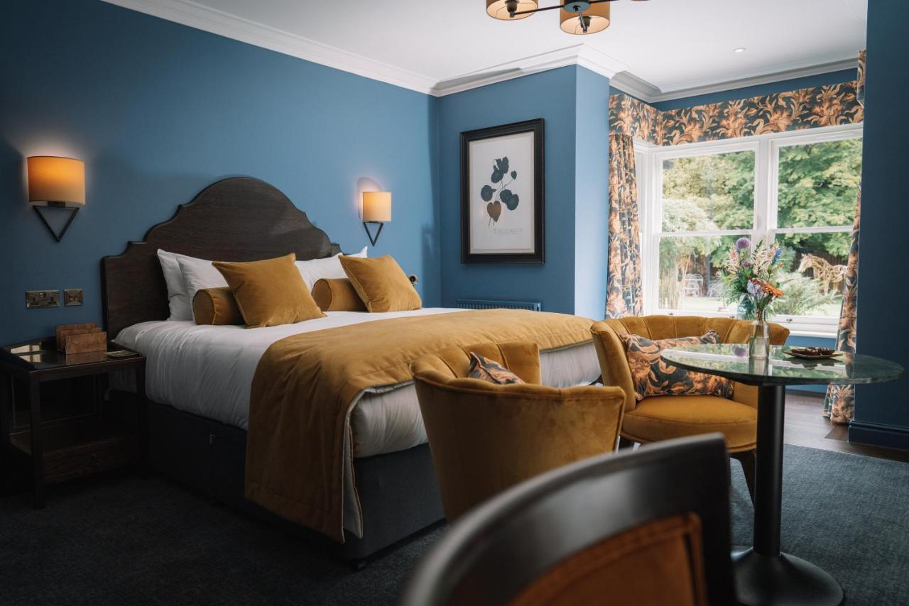Bridge House & Silver Howe View Hotel 3*